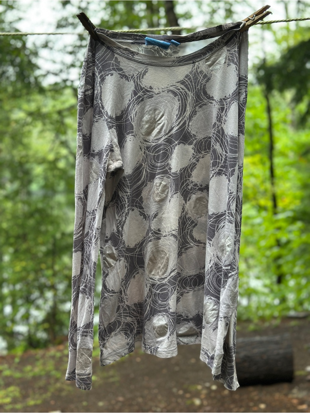 Simply Vera Vera Wang Gray & Silver Circle-Print Long Sleeve Top